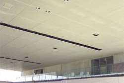 Pulverbeschichtung von Streckmetallplatten für den Innen- und Außenbereich  